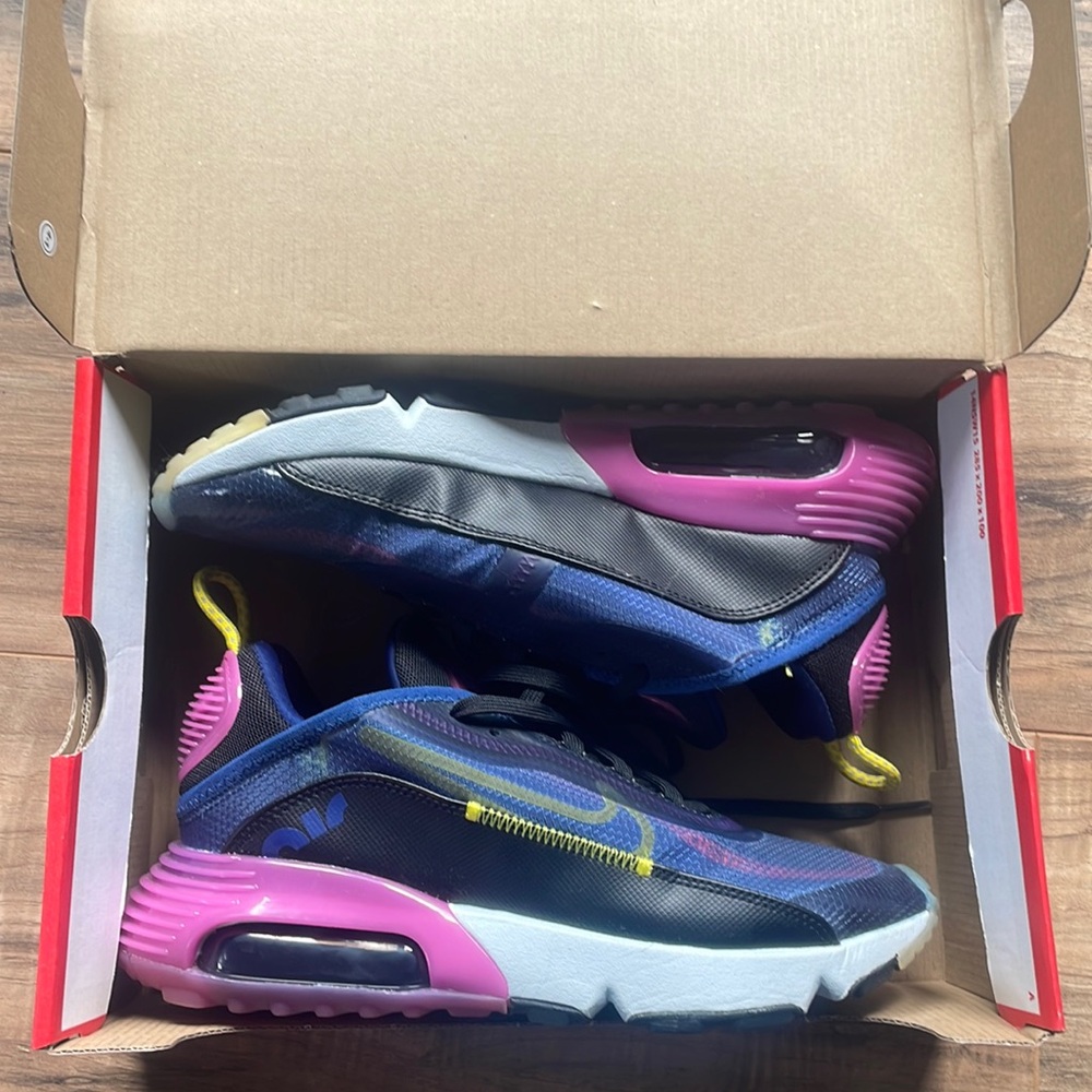 Nike Airmax 2090 Women’s size 6.5